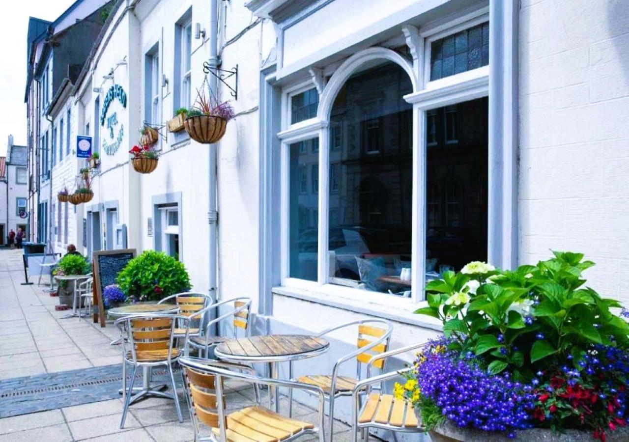 Queens Head Hotel Berwick Upon Tweed Exterior foto